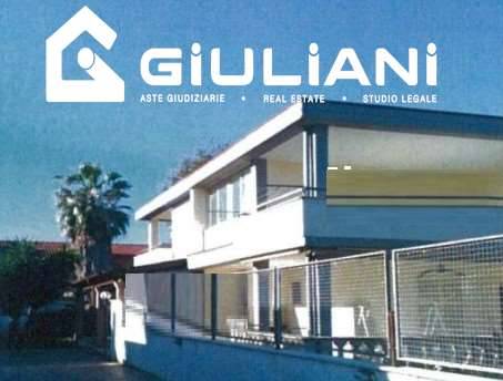 casa indipendente in vendita ad Anzio