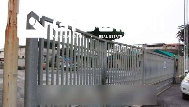 negozio in vendita ad Anzio