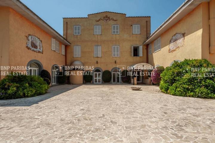 intera palazzina in vendita ad Anzio in zona Stazione