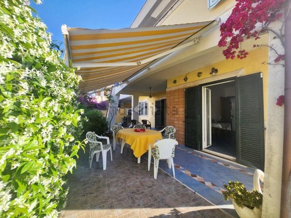 casa indipendente in vendita ad Anzio in zona Lido delle Sirene