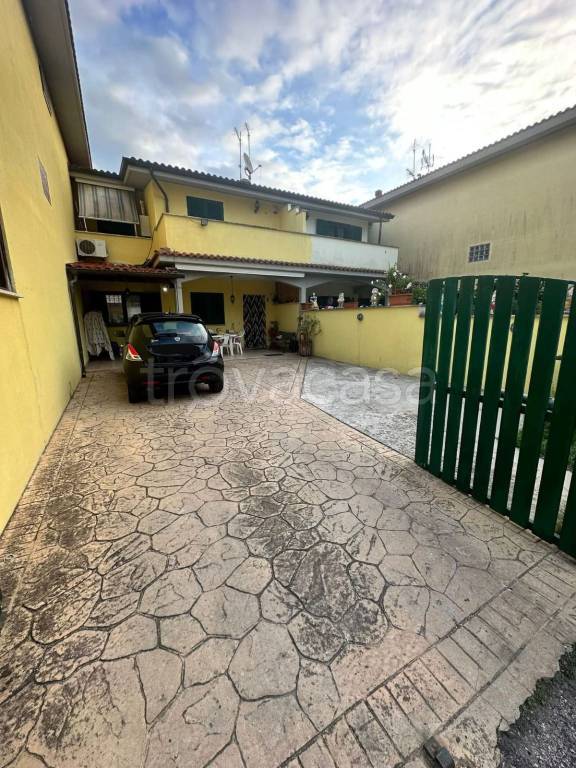 casa indipendente in vendita ad Anzio