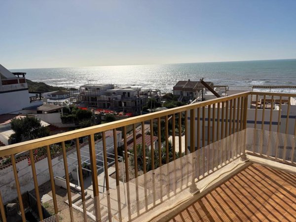 appartamento in vendita ad Anzio in zona Mare