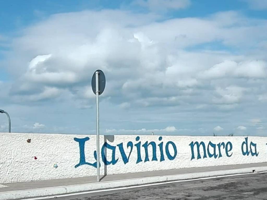 appartamento in vendita ad Anzio in zona Mare