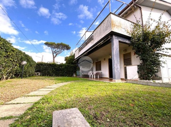 casa indipendente in vendita ad Anzio in zona Villa Claudia