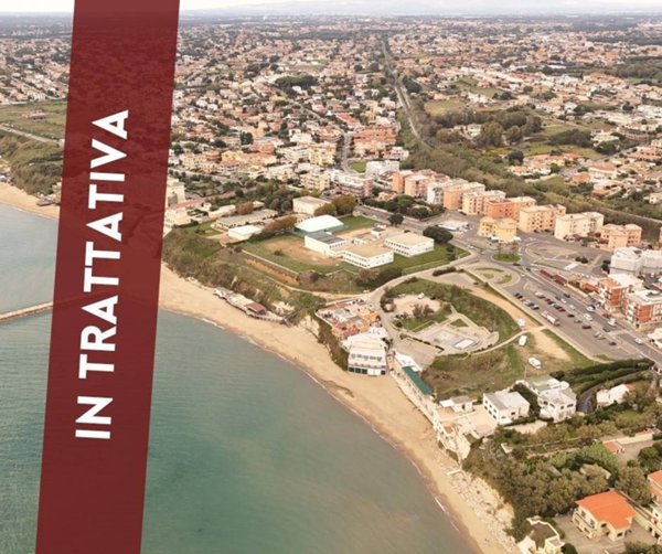 appartamento in vendita ad Anzio in zona Mare