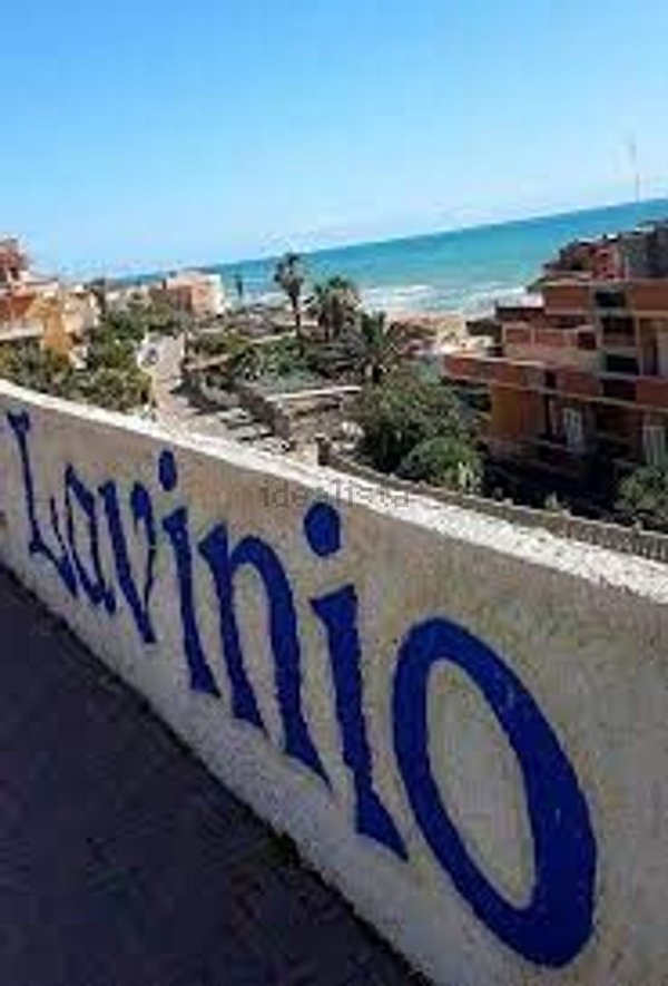 appartamento in vendita ad Anzio in zona Mare