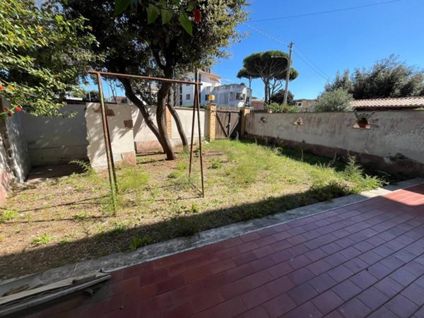 appartamento in vendita ad Anzio in zona Mare