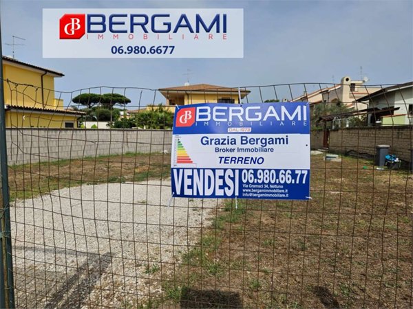 ufficio in vendita ad Anzio in zona Villa Claudia