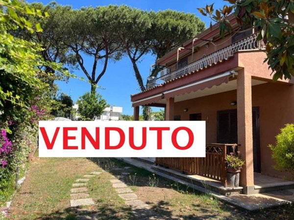 casa indipendente in vendita ad Anzio