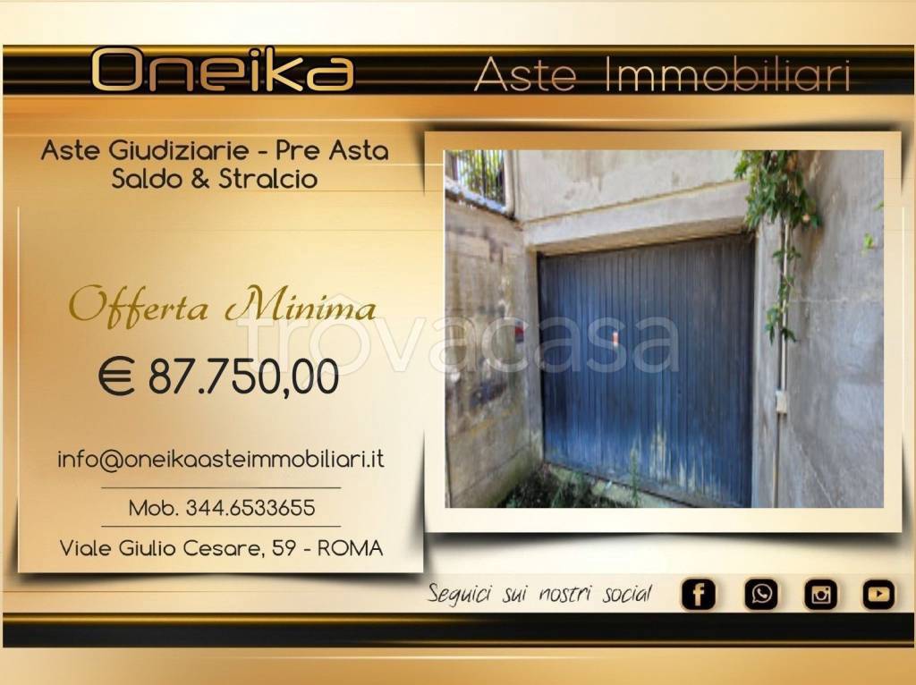 locale commerciale in vendita ad Anzio