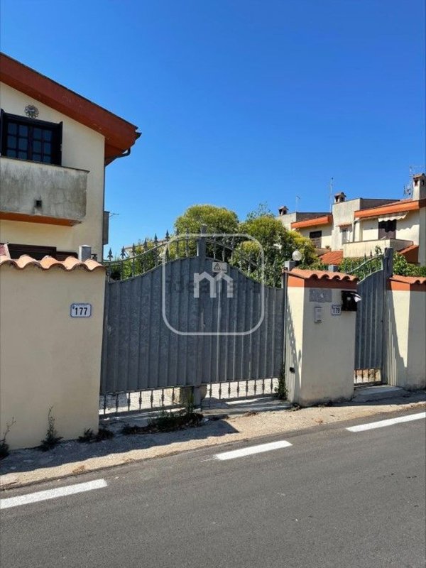 appartamento in vendita ad Anzio in zona Lido dei Pini