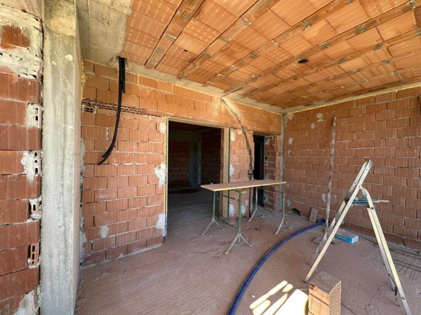 casa indipendente in vendita ad Anzio