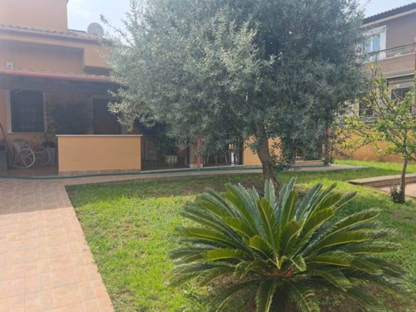 casa indipendente in vendita ad Anzio