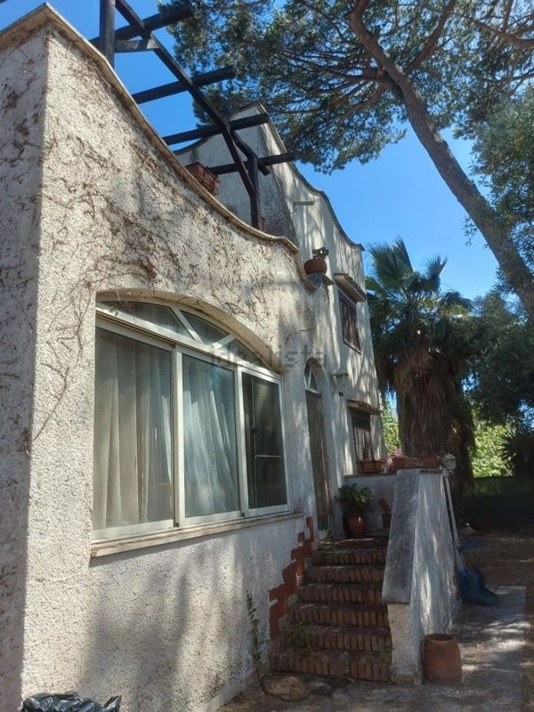 casa indipendente in vendita ad Anzio in zona Villa Claudia