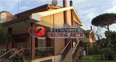 casa indipendente in vendita ad Anzio