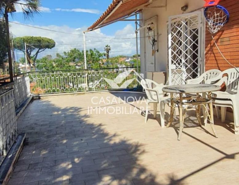 appartamento in vendita ad Anzio in zona Villa Claudia