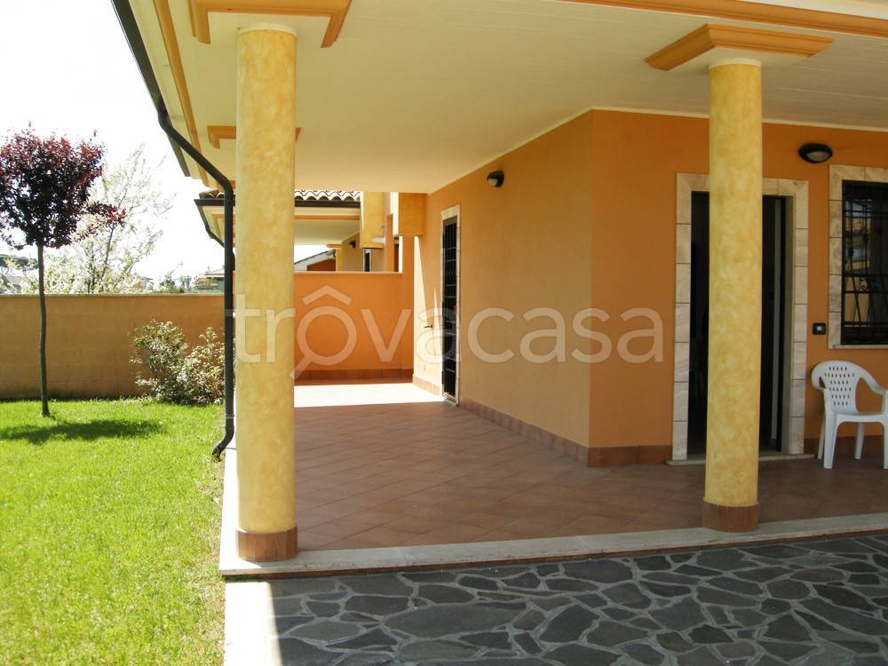 casa indipendente in vendita ad Anzio in zona Stazione