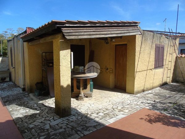 casa indipendente in vendita ad Anzio