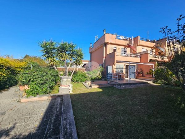 casa indipendente in vendita ad Anzio in zona Lido dei Pini