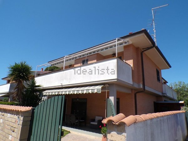 casa indipendente in vendita ad Anzio