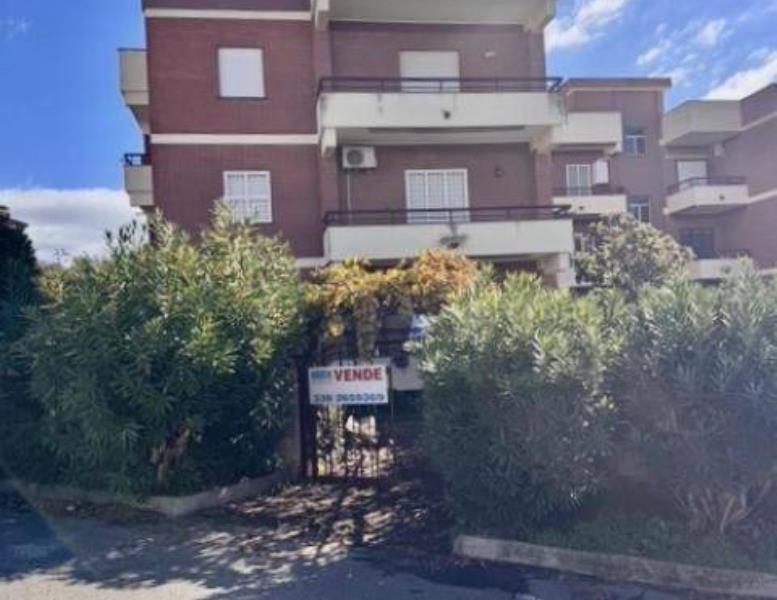 appartamento in vendita ad Anzio in zona Mare