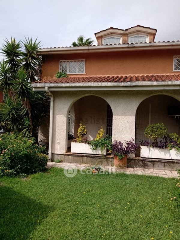 casa indipendente in vendita ad Anzio in zona Villa Claudia