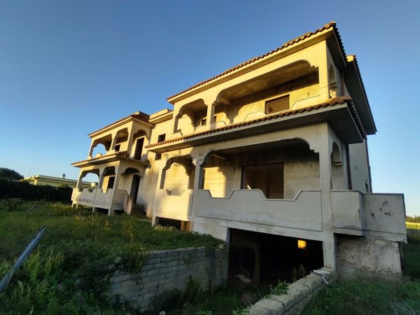 casa indipendente in vendita ad Anzio