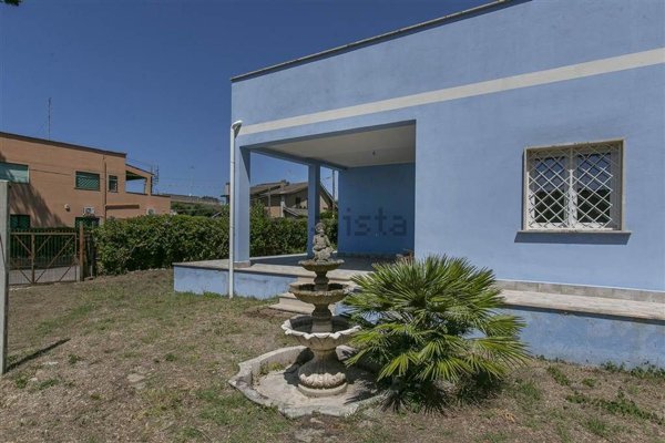 casa indipendente in vendita ad Anzio in zona Villa Claudia