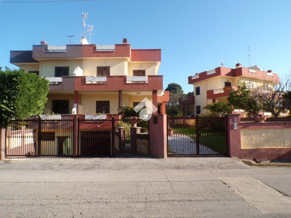 appartamento in vendita ad Anzio in zona Mare