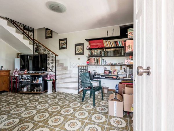 casa indipendente in vendita ad Anzio in zona Villa Claudia