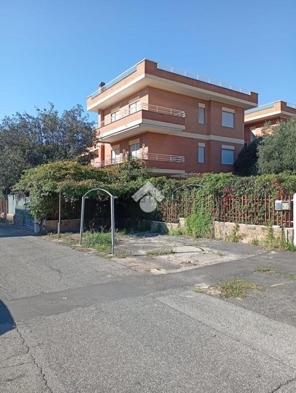 appartamento in vendita ad Anzio in zona Mare