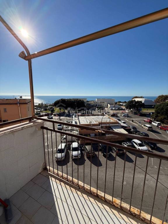 appartamento in vendita ad Anzio in zona Mare