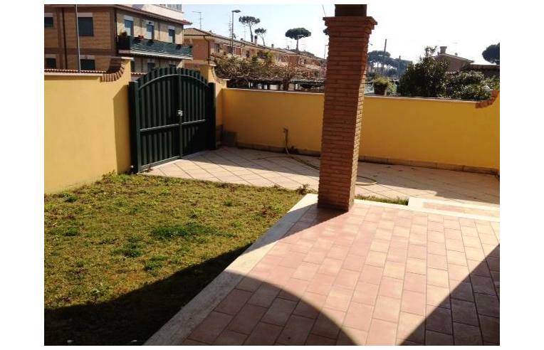 casa indipendente in vendita ad Anzio