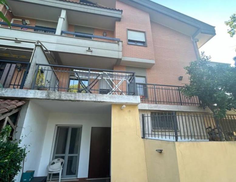 casa indipendente in vendita ad Anzio in zona Mare