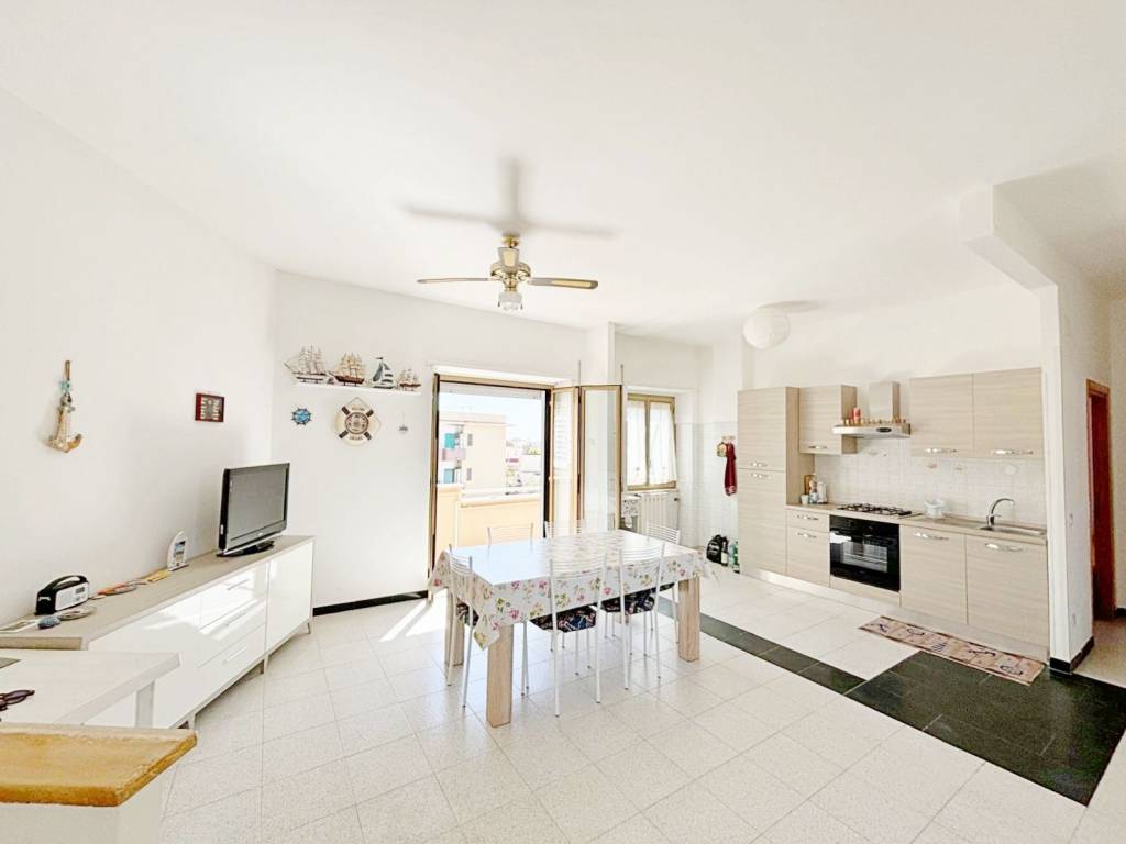 appartamento in vendita ad Anzio in zona Anzio Colonia