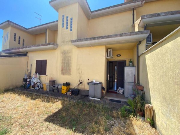 casa indipendente in vendita ad Anzio in zona Stazione