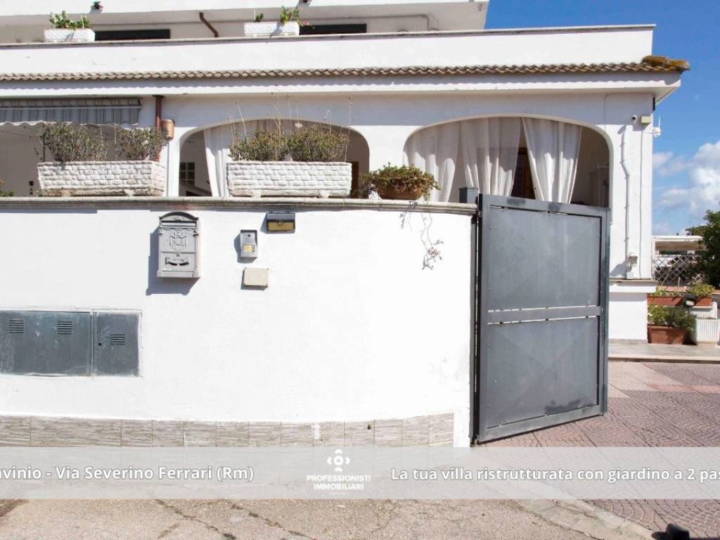 casa indipendente in vendita ad Anzio in zona Mare