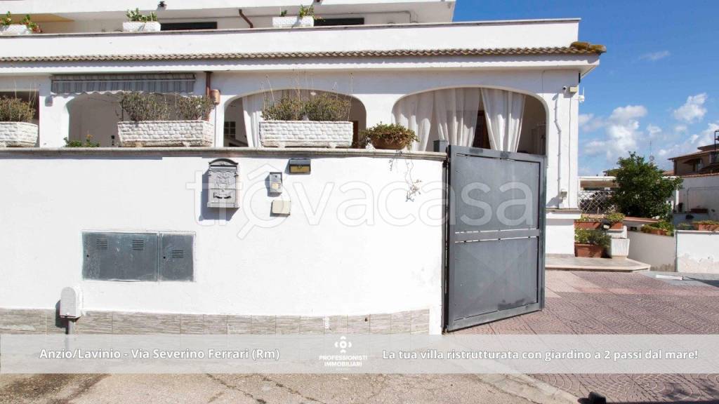 casa indipendente in vendita ad Anzio
