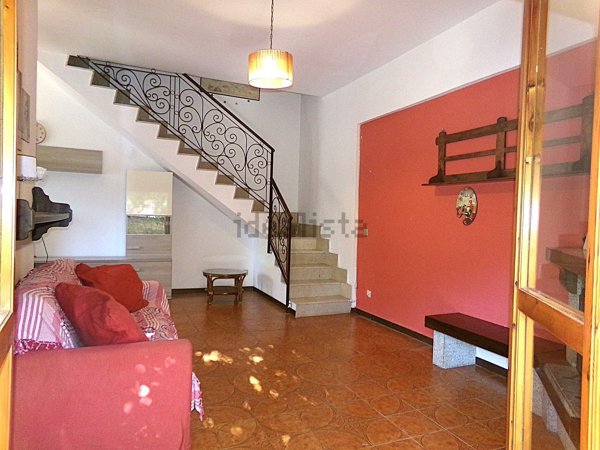 casa indipendente in vendita ad Anzio in zona Villa Claudia