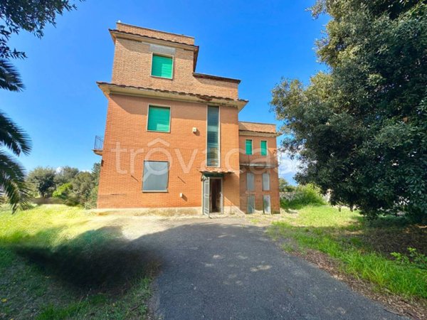casa indipendente in vendita ad Anzio in zona Mare