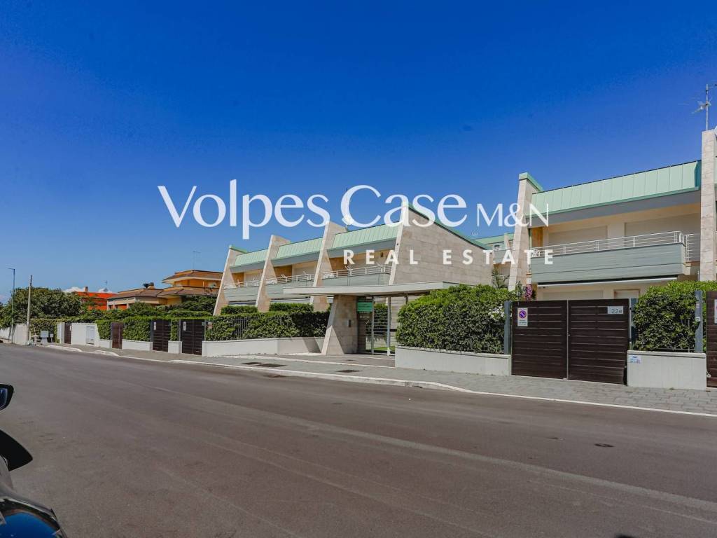 appartamento in vendita ad Anzio in zona Mare