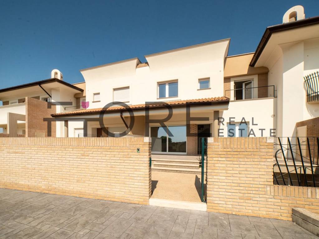 casa indipendente in vendita ad Anzio