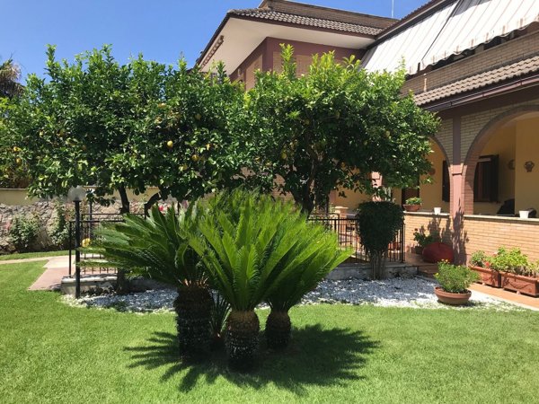 casa indipendente in vendita ad Anzio