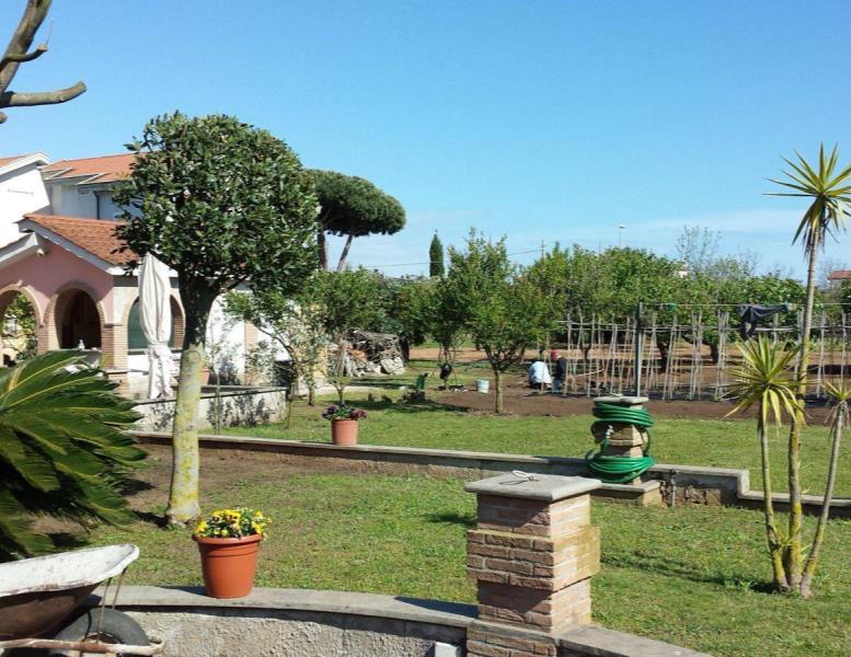 casa indipendente in vendita ad Anzio in zona Lido dei Pini