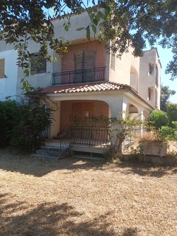 appartamento in vendita ad Anzio in zona Mare