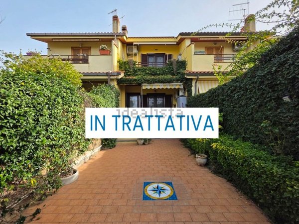 casa indipendente in vendita ad Anzio in zona Villa Claudia