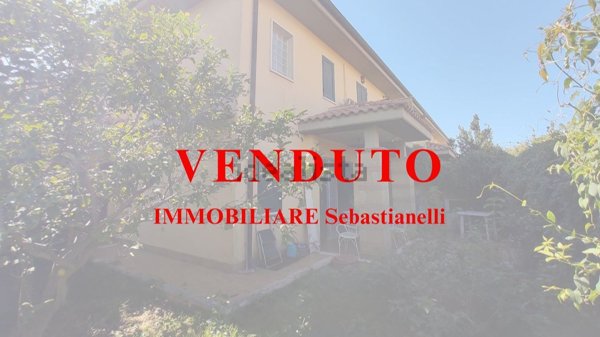 pentavano in vendita ad Anzio in zona Stazione