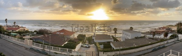 appartamento in vendita ad Anzio in zona Lido delle Sirene