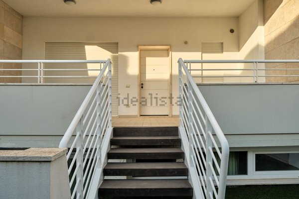 appartamento in vendita ad Anzio in zona Mare