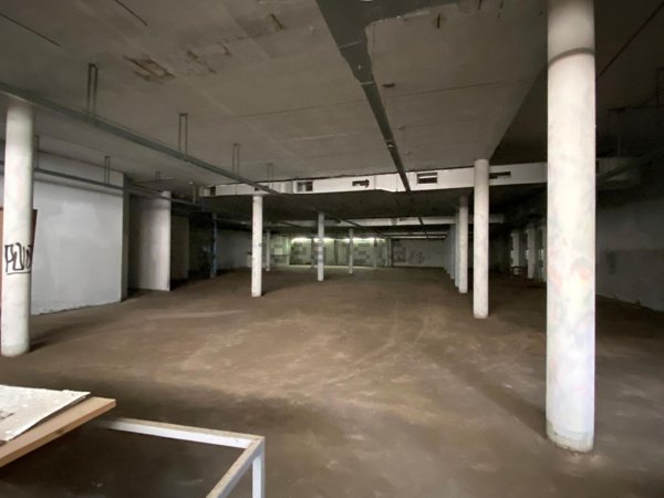 locale di sgombero in vendita ad Anzio